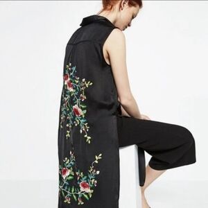 Zara Floral Embroidered Black Sleeveless Tunic